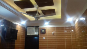 Foreigners place in cream location of lajpat nagar luxury apartment with fully equipped private kitchen and attached washroom, very safe and secure peaceful area with all the comforts of your sweet ho